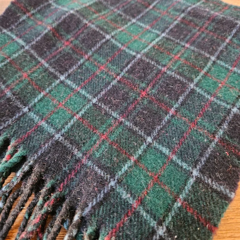 DAKS Lambswool Vintage Plaid Scarf Green Navy Blue Tartan Made in Italy Fringe